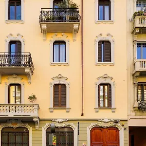 Hotel Panizza, Mediolan